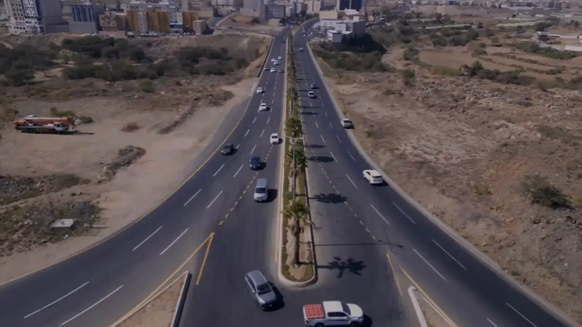تطوير حضري يعيد تشكيل طريق القريقر في أبها بطول 2.4 كيلومتر