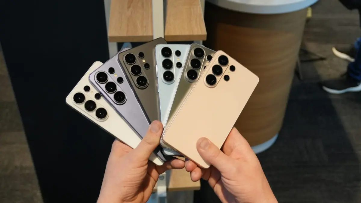 سامسونج ترفع إنتاج Galaxy S26 Ultra بنسبة 50% لتفادي ارتفاع التكاليف - عالم التقنية