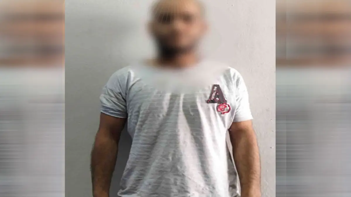 مصر.. فيديو لص يتسلق للطابق العاشر لسرقة شقة قبل اكتشافه والأمن يرد