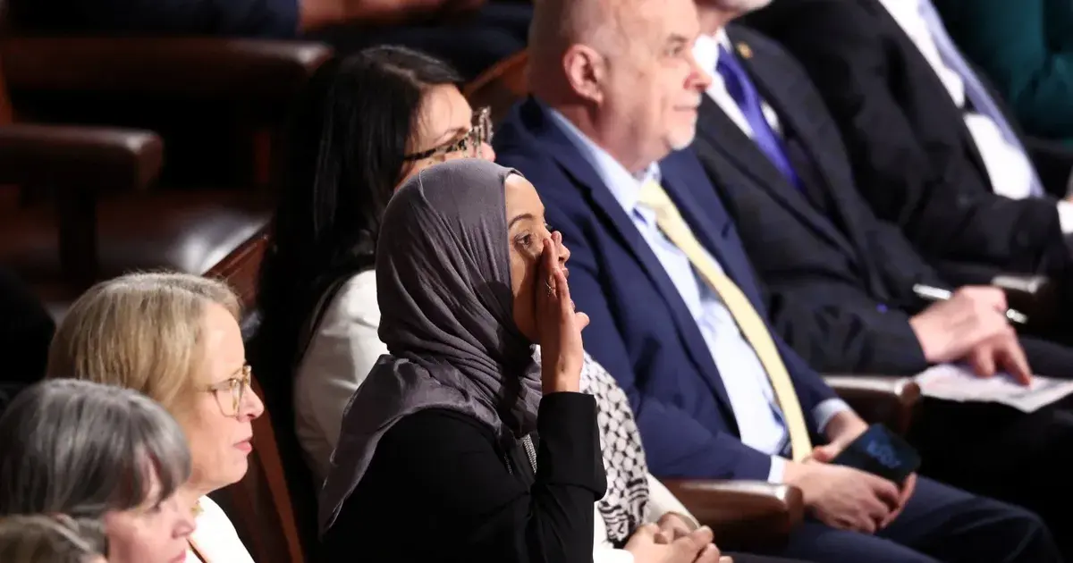 بعد مقاطعة خطابه.. ترمب يطالب بترحيل نائبتين ديمقراطيتين من أميركا