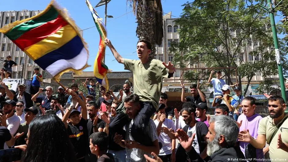 أخبار اليوم: تبادل للموقوفين بين حكومة دمشق وحرس السويداء