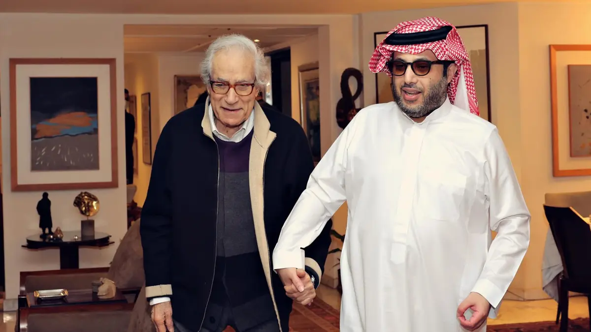 تركي آل الشيخ يزور فاروق حسني بالقاهرة