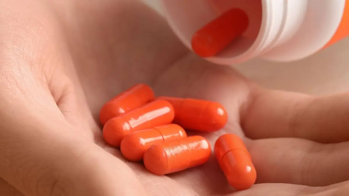 سلاح ذو حدين.. خمسة آثار جانبية خطيرة للإفراط في تناول فيتامين "سي"