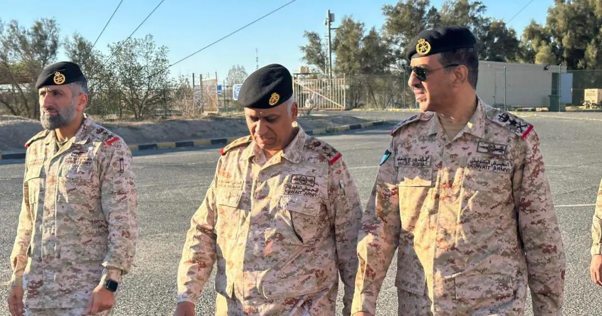 جولة ميدانية لرئيس الأركان الكويتي لتفقد جاهزية الجيش