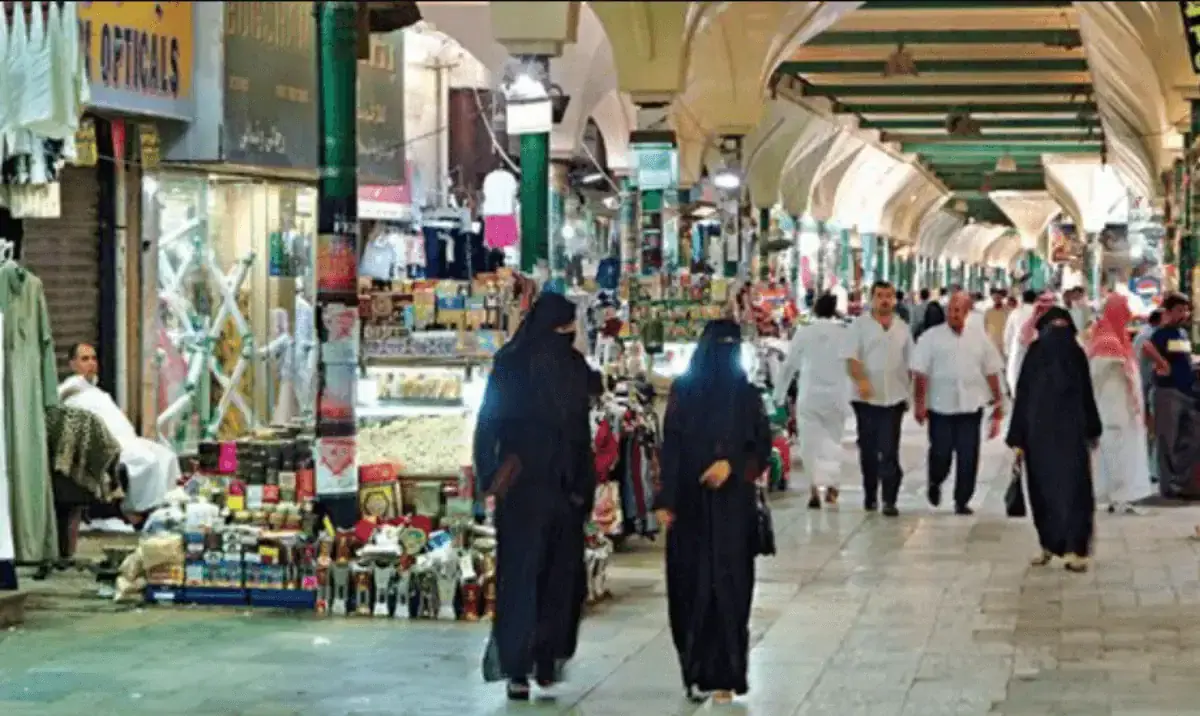 7 مسارات لحافلات النقل العام بجدة.. دليلك للوصول إلى الأماكن التاريخية في رمضان 2026