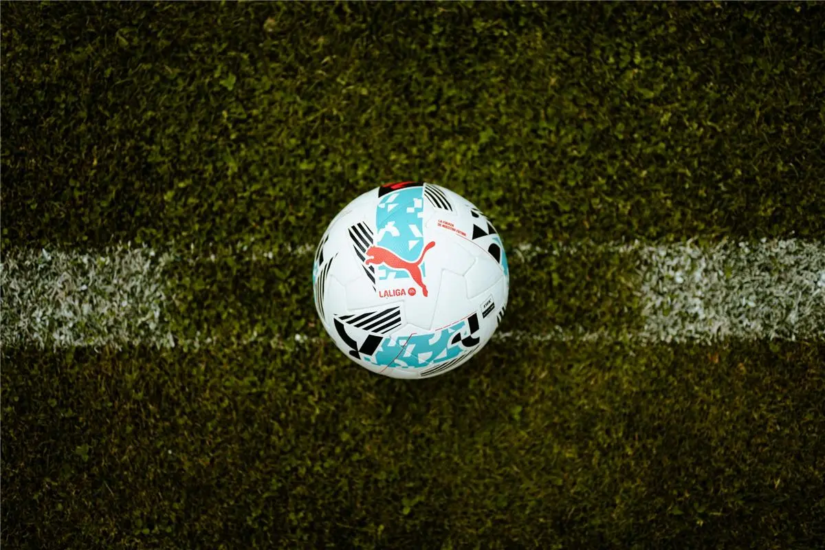 تغيير موعد مباراتي برشلونة وريال مدريد في الدوري الإسباني