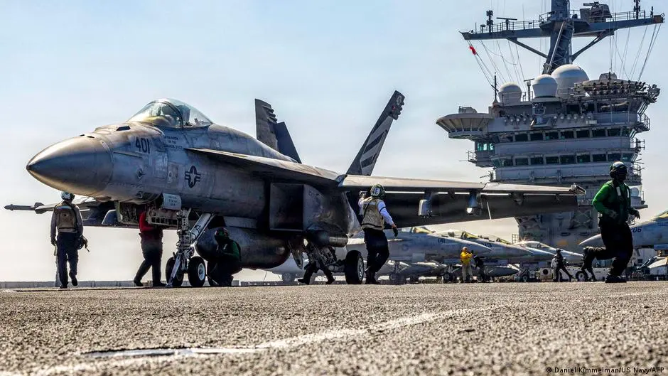 الصين تدعو مواطنيها إلى مغادرة إيران في "أسرع وقت ممكن"