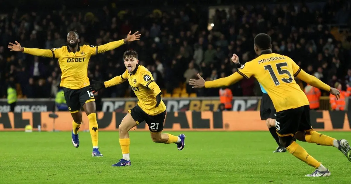 ولفرهامبتون يهزم أستون فيلا ويتجنّب رقماً سلبياً بالدوري الإنجليزي