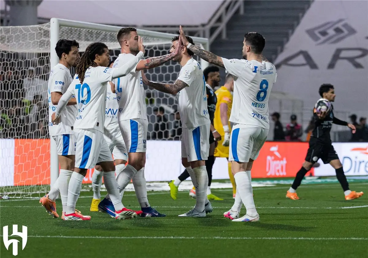 الهلال يسحق الشباب بخماسية في ديربي الرياض بالدوري السعودي