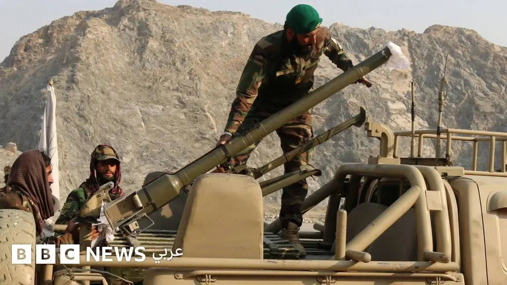 الهجمات الباكستانية الأفغانية: ما هو تاريخ التوتر بين البلدين؟ - BBC News عربي