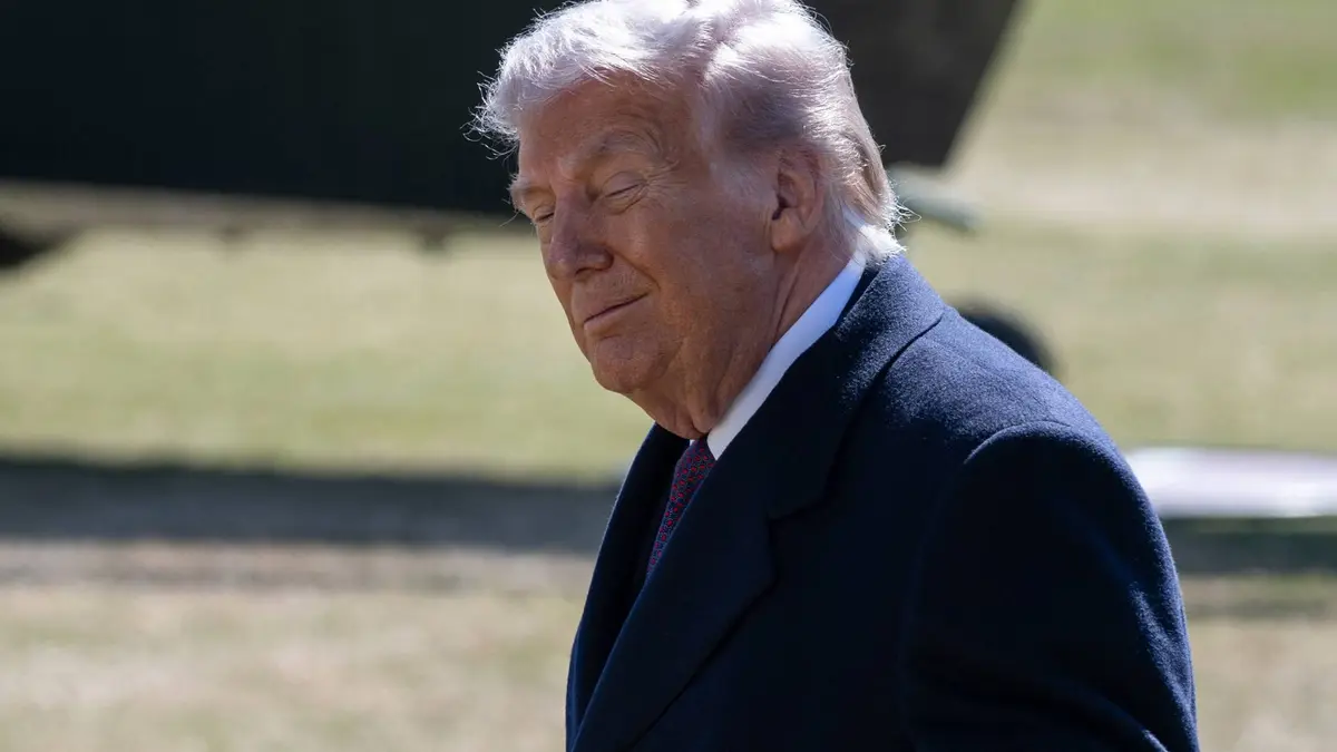 ترمب يلمح الى "سيطرة سلمية" على كوبا ويستثمر في ازماتها الاقتصادية