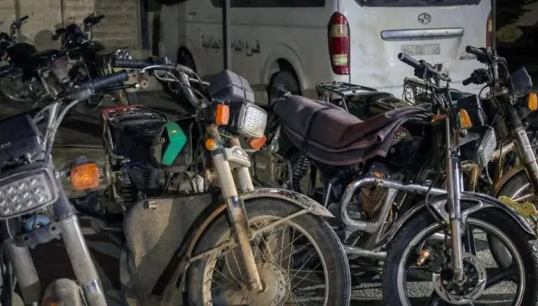 الأمن الداخلي بحماة يفكك عصابة متخصصة بسلب الدراجات النارية