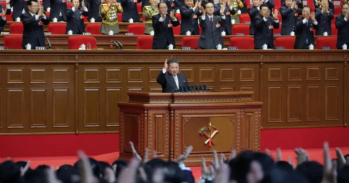 زعيم كوريا الشمالية يختتم مؤتمر الحزب الحاكم التاسع بتعزيز قيادته