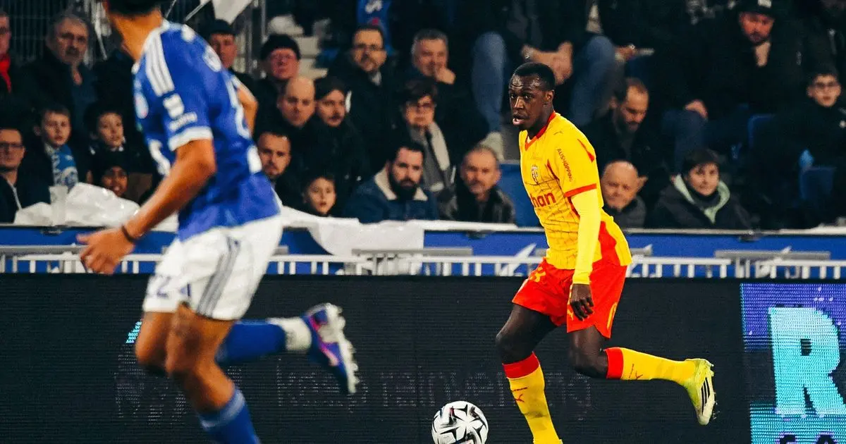 بمشاركة سعود عبد الحميد.. لانس وستراسبورغ يتعادلان بالدوري الفرنسي