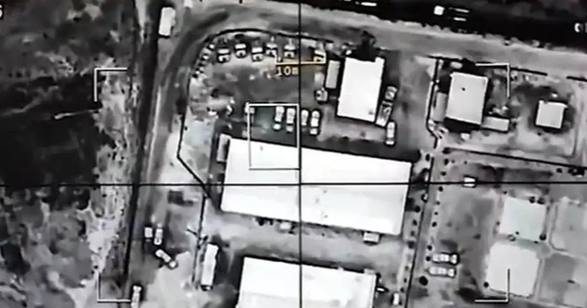 باكستان تشن غارات على كابول وقندهار.. وتعلن حرباً مفتوحة مع أفغانستان