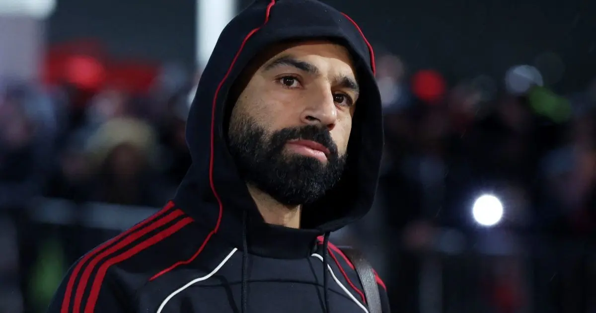 أرني سلوت يدافع عن "صيام" محمد صلاح