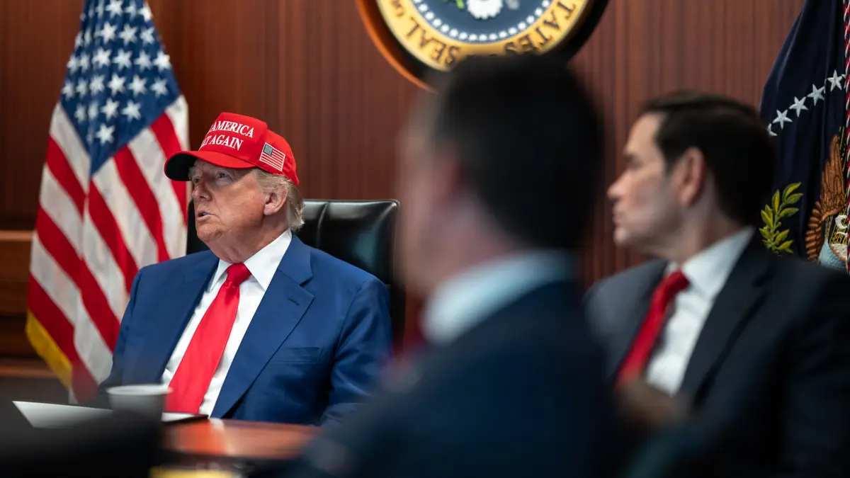 مصدر لـCNN: ترامب تلقى إحاطة حول الخيارات العسكرية المحتملة للتعامل مع إيران