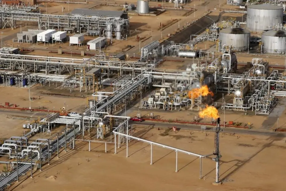 شركة تابعة لأرامكو تشتري شحنة من النفط الفنزويلي