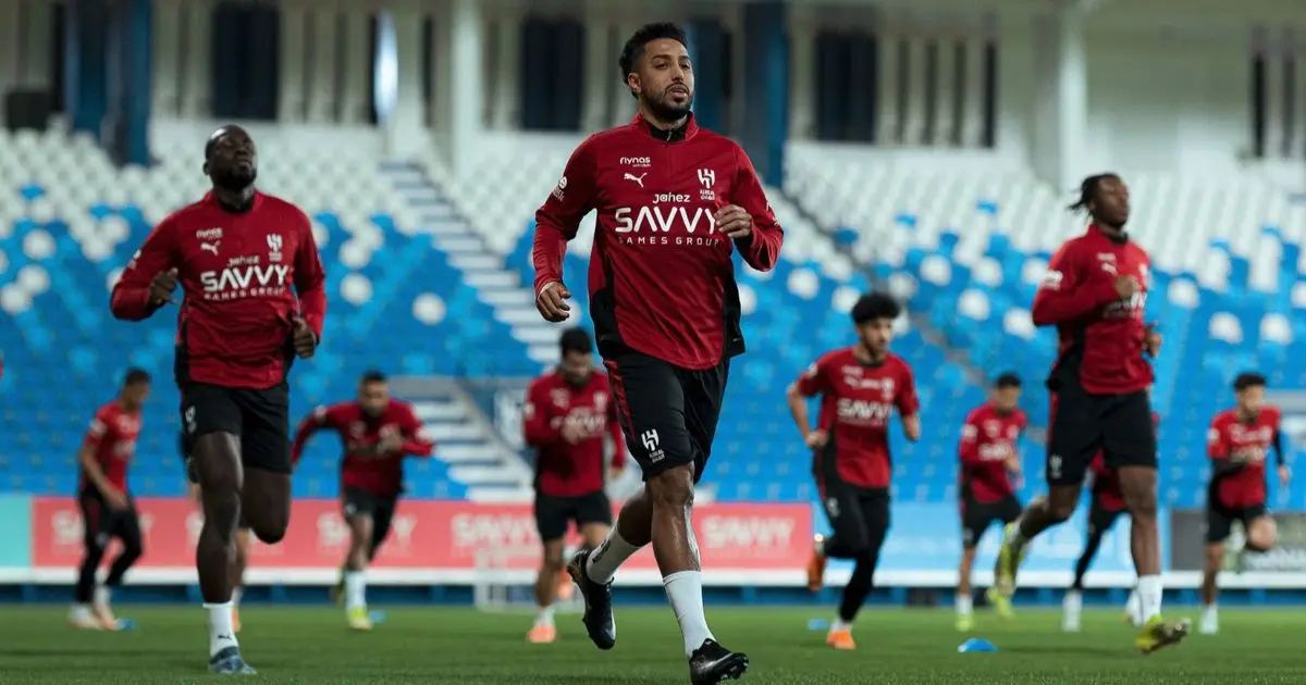 تشكيلة الهلال المتوقعة أمام الشباب.. من يعوّض بنزيما وتمبكتي؟