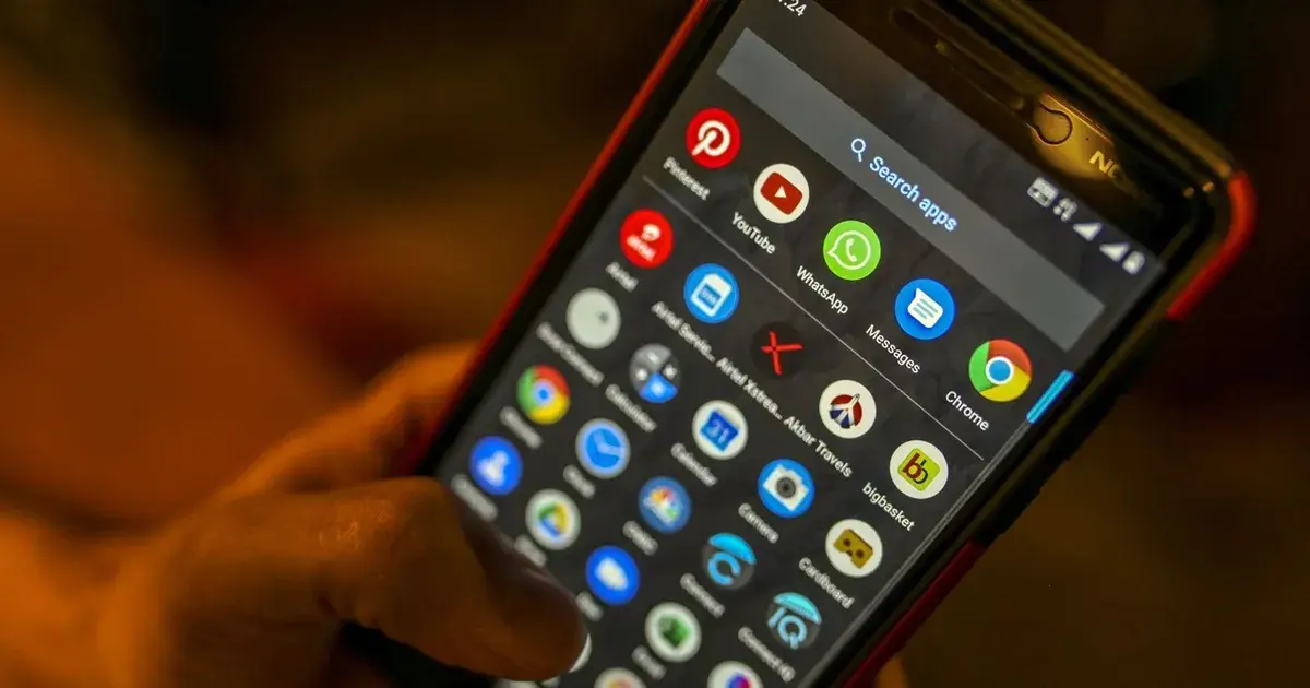 دعوى قضائية تتهم إنستجرام ويوتيوب بالتسبب في الإدمان