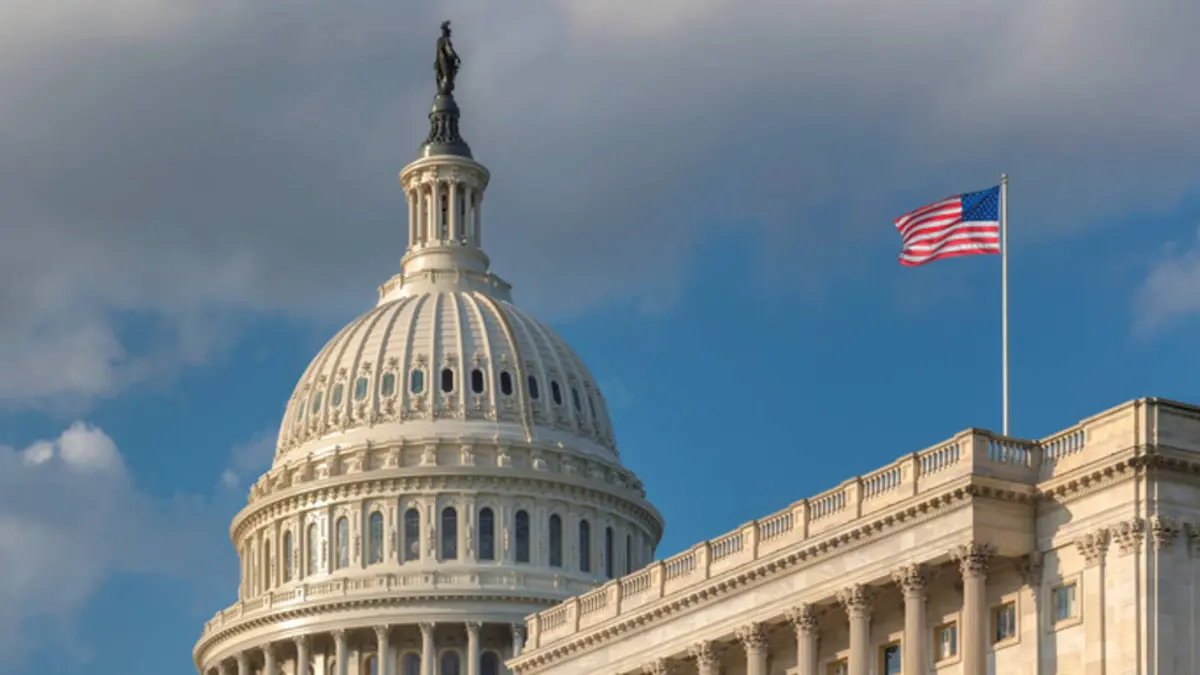 الخارجية الأمريكية تطلب من رعاياها مغادرة إيران فورا وعدم السفر نهائيا اليها