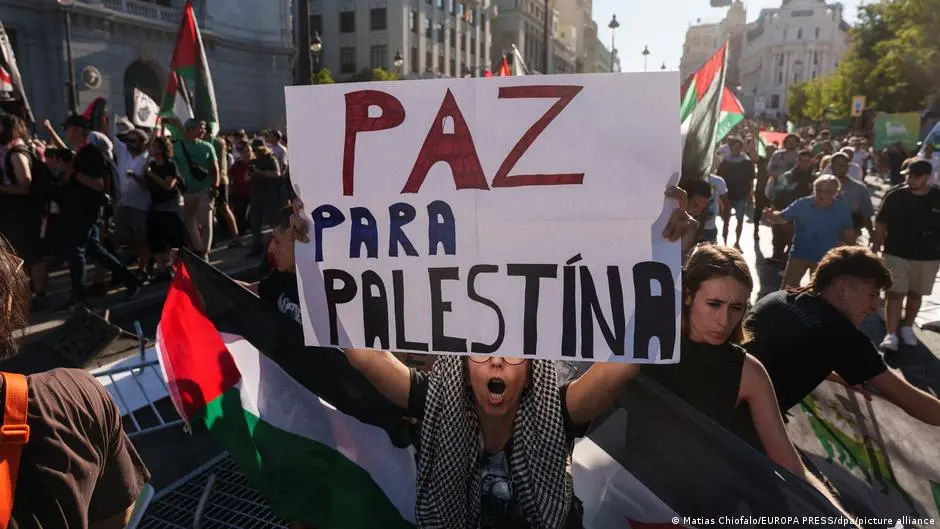 كيف تغير تعاطف الأمريكيين مع الفلسطينيين بعد عقود؟