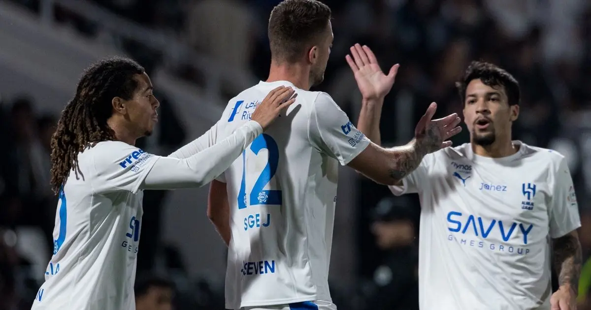 شاهد.. 5 أهداف في شوط أول مثير بديربي الرياض بين الشباب والهلال