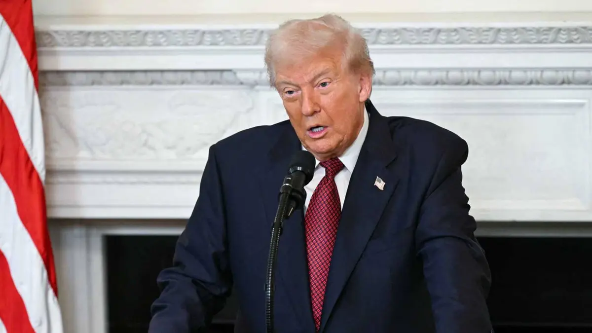 ترمب يفضل الدبلوماسية ونائبه يربط الحل السلمي بـ "أفعال طهران"