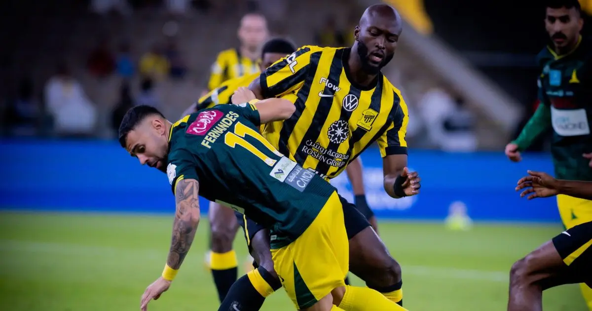 التعادل السلبي يحسم الشوط الأول بين الاتحاد والخليج بالدوري السعودي