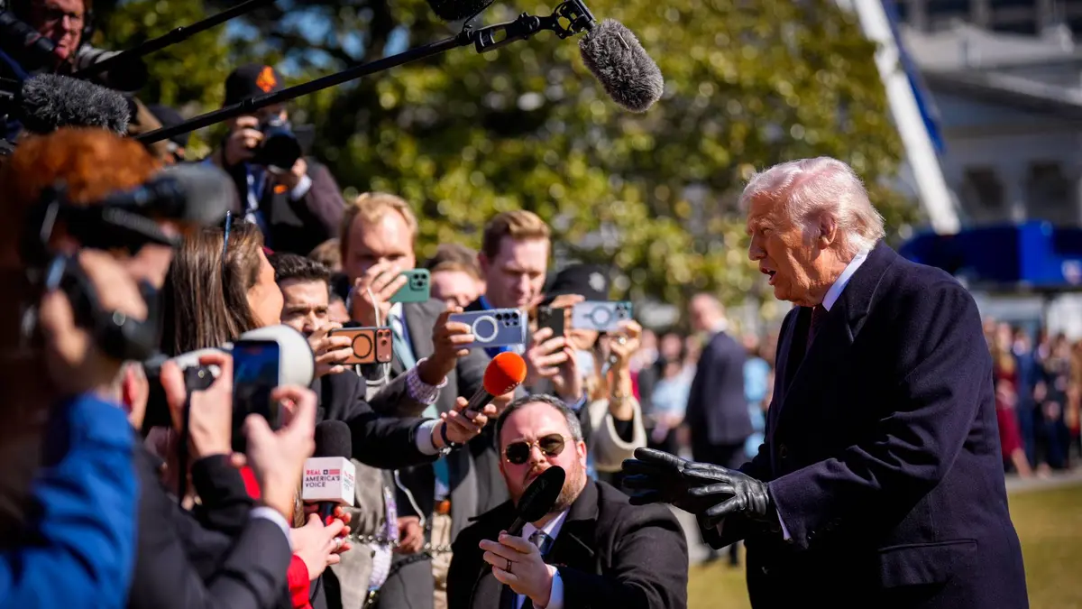 ترمب يأمر بالوقف "الفوري" لاستخدام تقنيات "أنثروبيك" في جميع الوكالات الفيدرالية