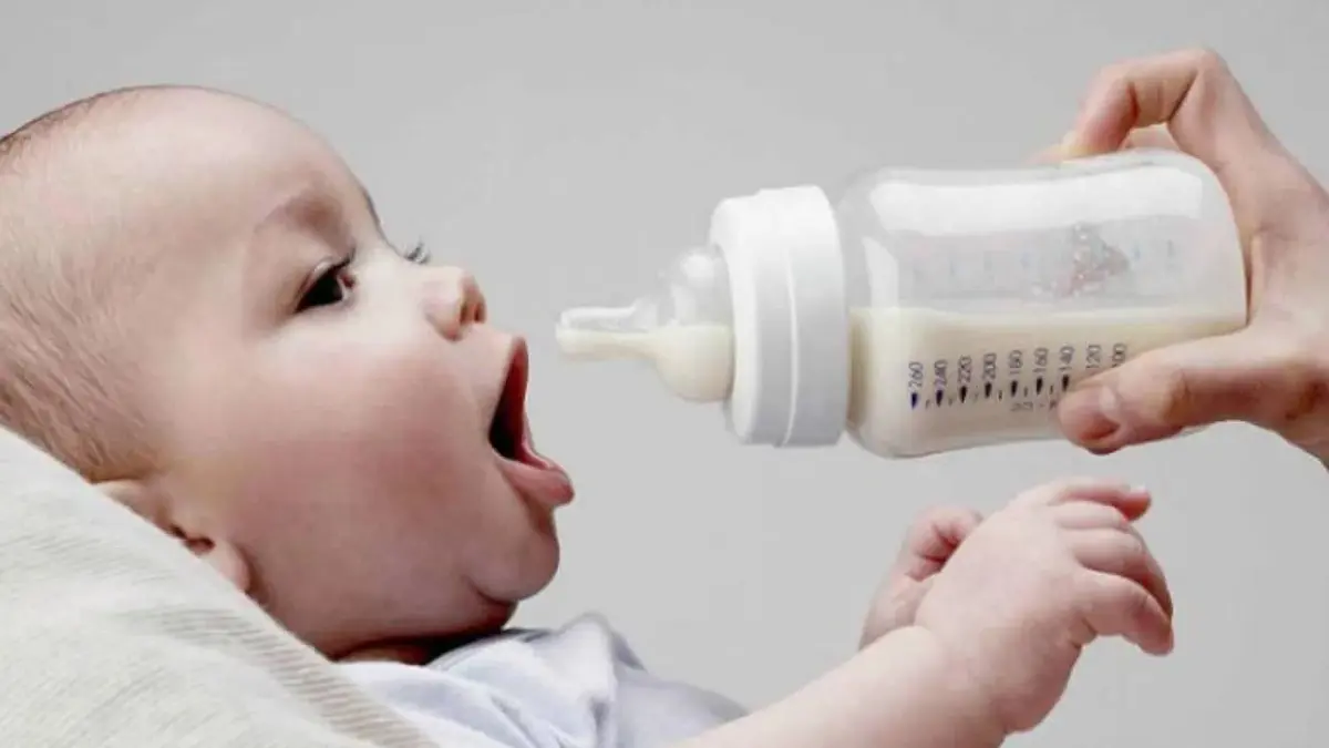 لضمان سلامة الأطفال.. "الغذاء والدواء" توسع نطاق سحب حليب "أبتاميل 2" من الأسواق