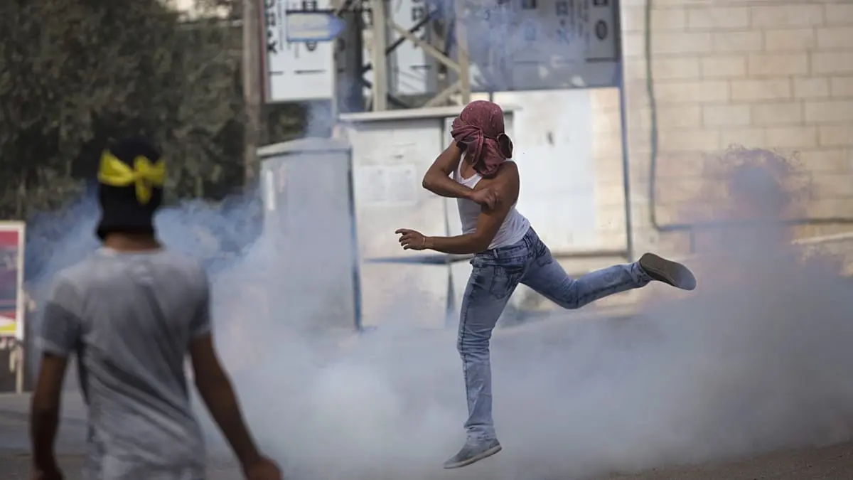 جرائم قتل بالجملة وسلاح منفلت واتهامات بالتواطؤ.. لماذا يستشري العنف في المجتمع العربي داخل إسرائيل؟