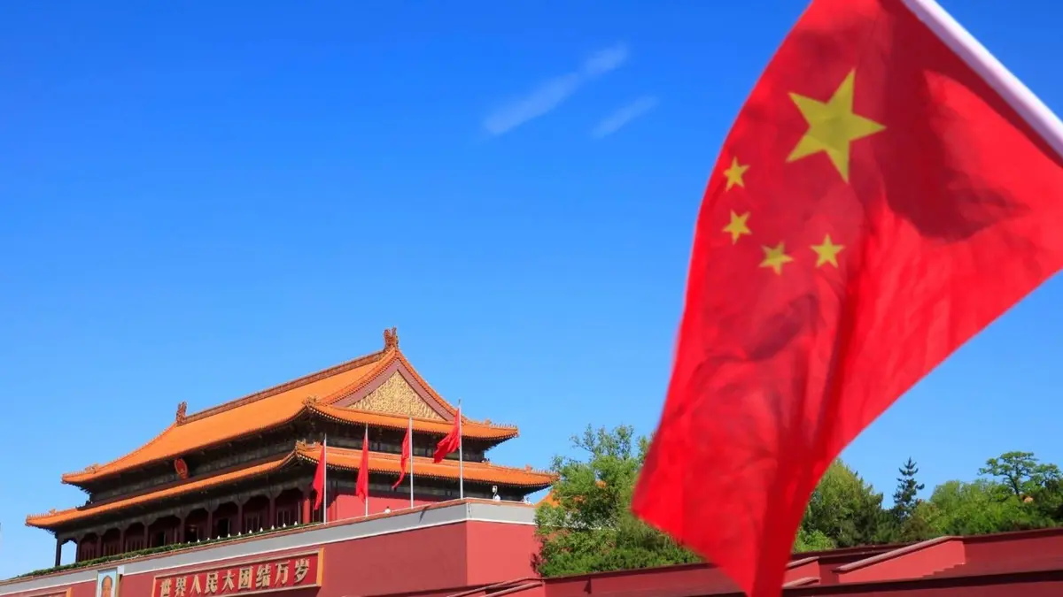 رويترز: الصين تحذر مواطنيها من السفر إلى إيران وتحث رعاياها هناك على المغادرة في أقرب وقت ممكن