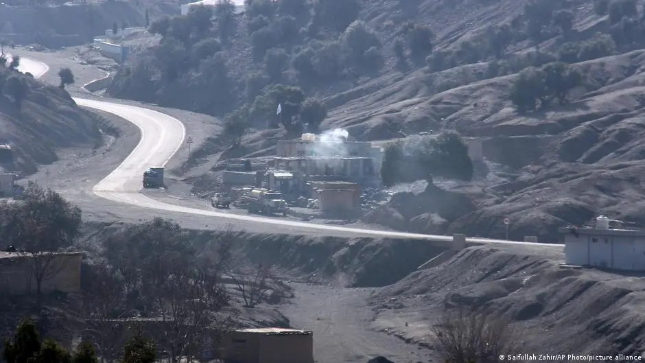 طالبان تعلن إسقاط طائرة باكستانية واعتقال طيارها بجلال آباد