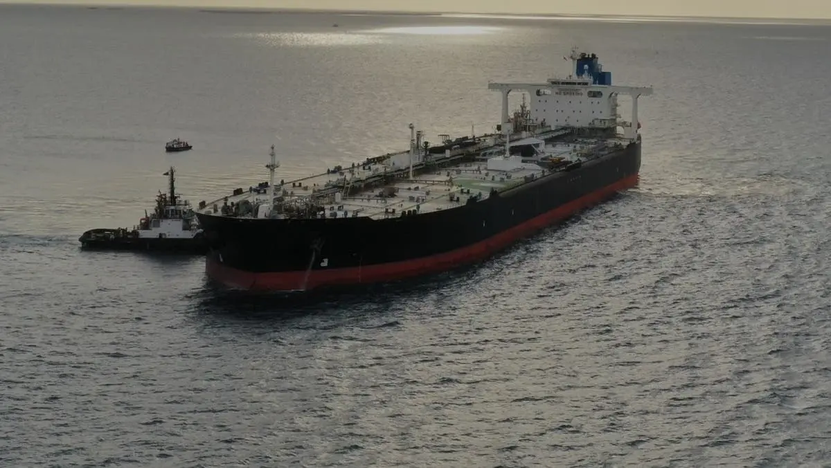 الصراع الأمريكي الإيراني يهدد إمدادات النفط العالمية ويرفع احتمالات زيادة الأسعار