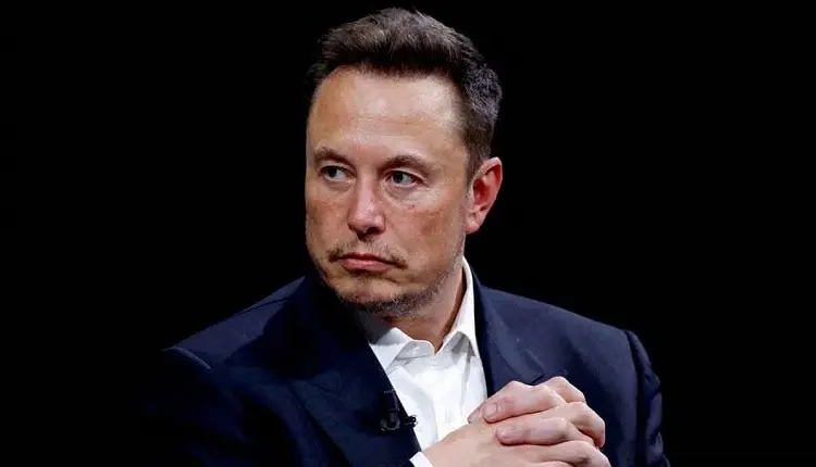 إيلون ماسك مهاجمًا OpenAI: لم ينتحر أحد بسبب Grok