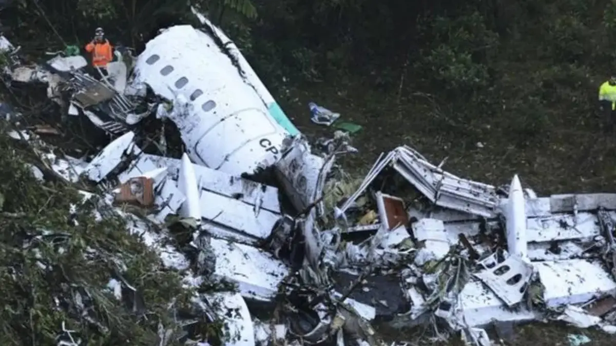 تحطم طائرة عسكرية في بوليفيا يخلف 15 قتيلا و30 جريحا