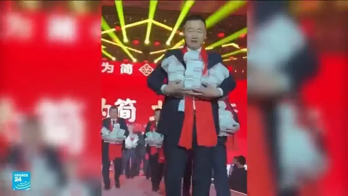 تشجيعا للتفاني في العمل.. شركة صينية توزع 26 مليون دولار على موظفيها