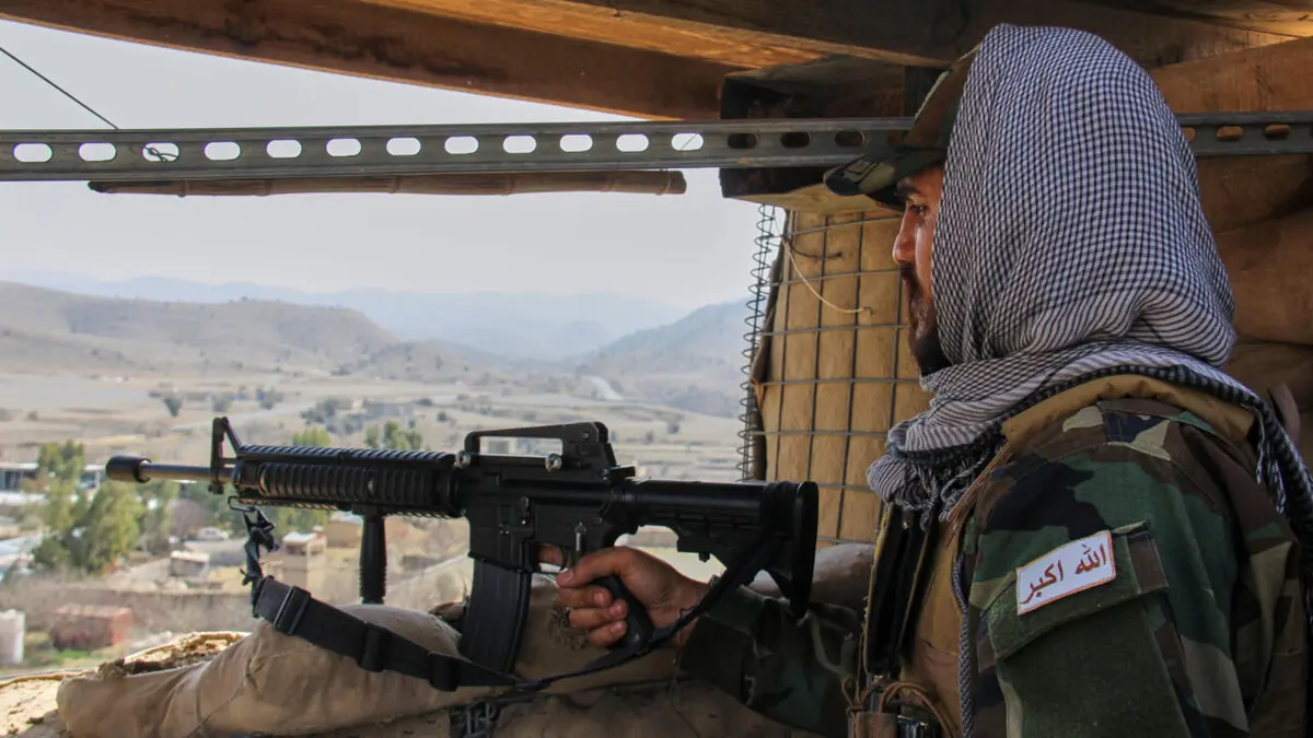 أفغانستان: انفجاران قويان يهزان مدينة جلال آباد وتحطم مقاتلة باكستانية وأسر طيارها