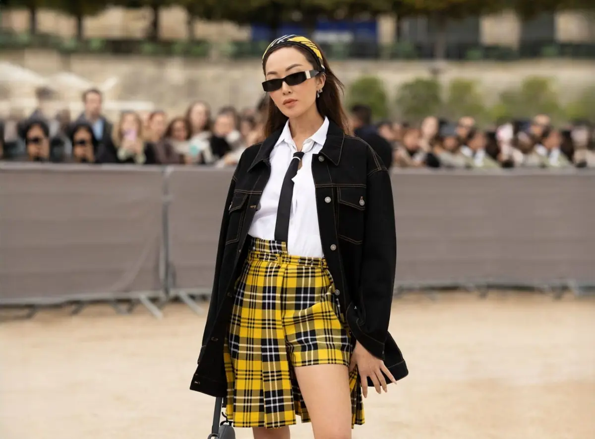 5 أفكار عصرية لتنسيق التنورة الكارو في شتاء 2026