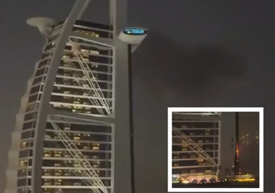 لقطات تظهر حريقا في فندق "برج العرب" بدبي بعد إصابته بمسيّرة إيرانية (فيديوهات)