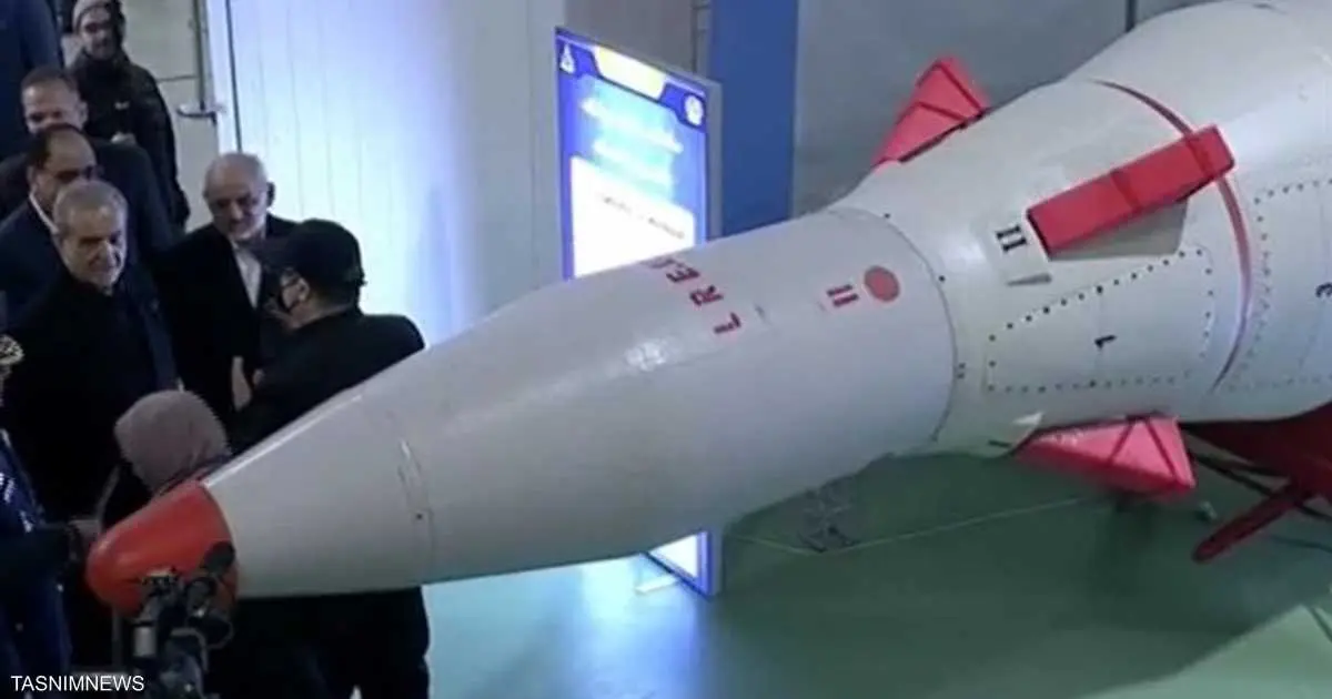 ما هي أنواع صواريخ إيران الباليستية وقدراتها؟