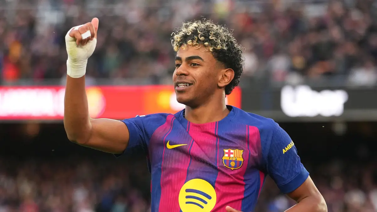 يامال يكتسح ميسي ورونالدو برقم إعجازي