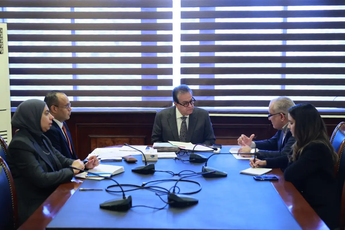 وزير الصحة يوجه بتسريع توريد مفاصل الركبة والحوض لإنهاء قوائم انتظار جراحات تغيير المفاصل - سوق الدواء