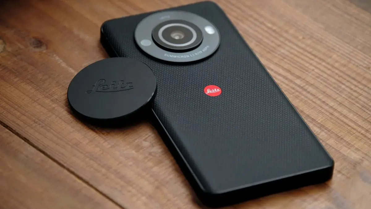 إطلاق هاتف Xiaomi Leica Leitzphone بكاميرا دوارة ومزايا تصوير متقدمة