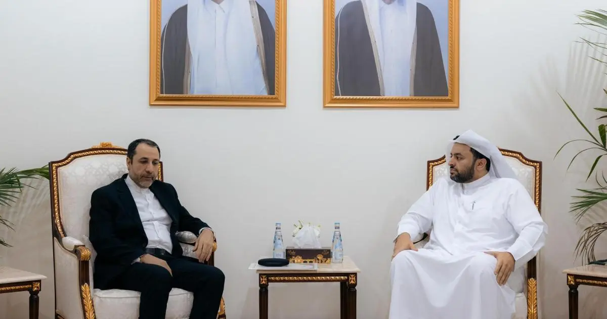 قطر والكويت تستدعيان سفيري إيران احتجاجاً على القصف الصاروخي