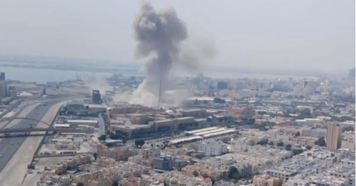 قصف إيراني يستهدف مباني ومناطق سكنية بالبحرين