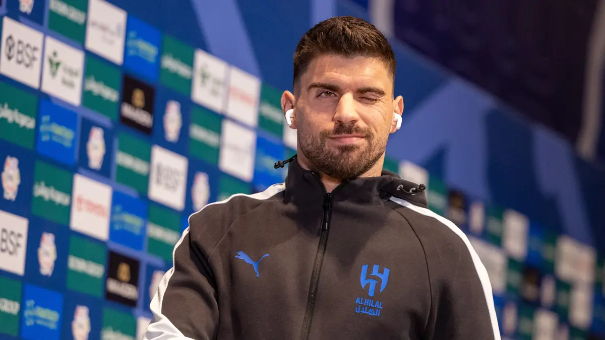 قبل قمة السد.. نيفيز يضرب خطط الهلال بإصابة مفاجئة