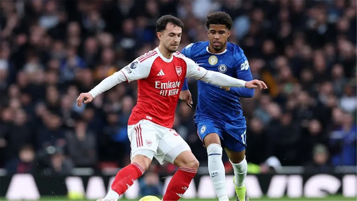 آرسنال يحسم قمة الأسبوع أمام تشيلسي ويعزز صدارته لـ الدوري الإنجليزي