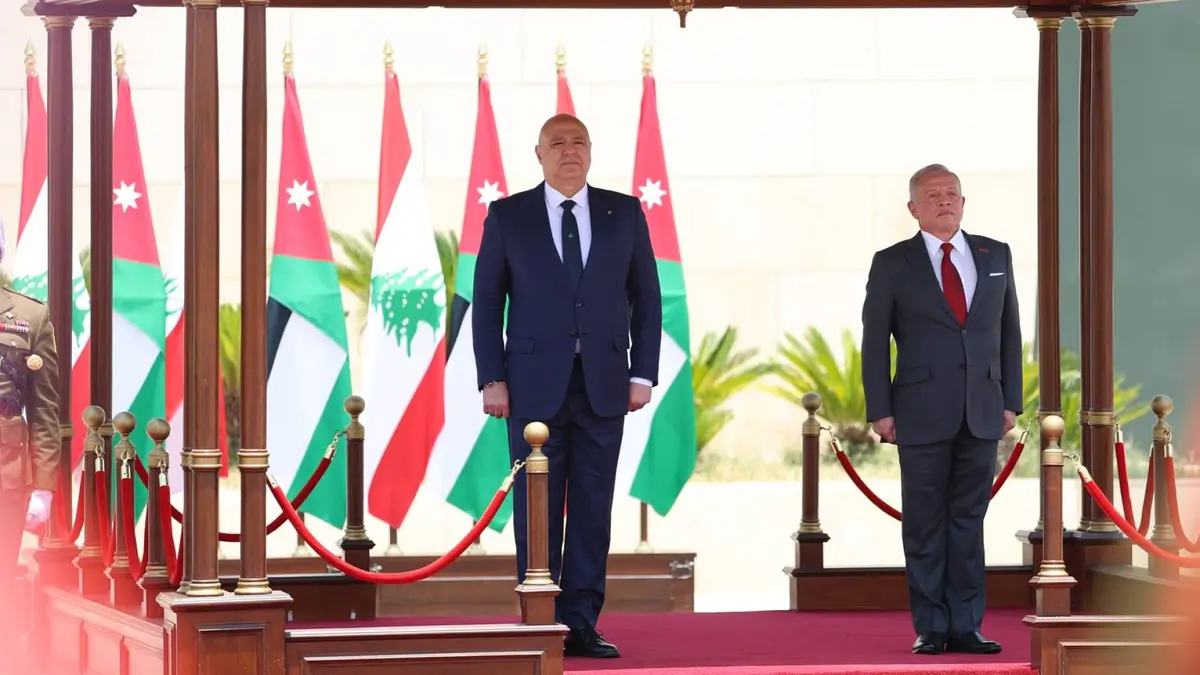 الملك يتلقى اتصالا هاتفيا من الرئيس اللبناني